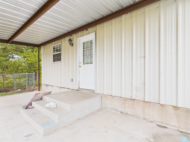 Building Photo - 5822 Leonard Rd