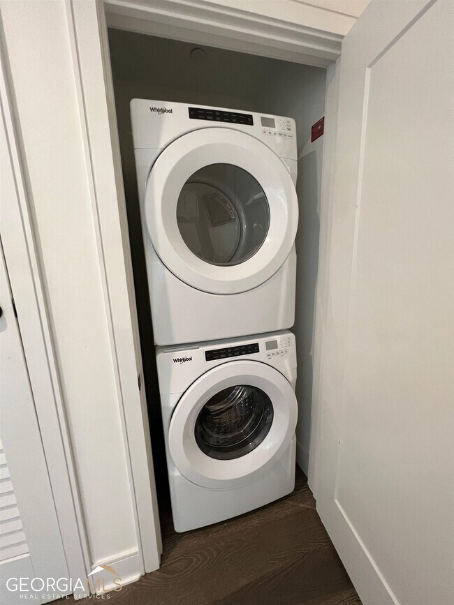 Building Photo - 788 West Marietta St NW