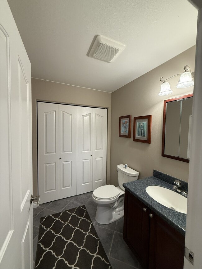 Building Photo - 6160 S Clearview Loop