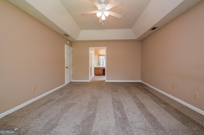 Building Photo - 8202 Winewood Ct