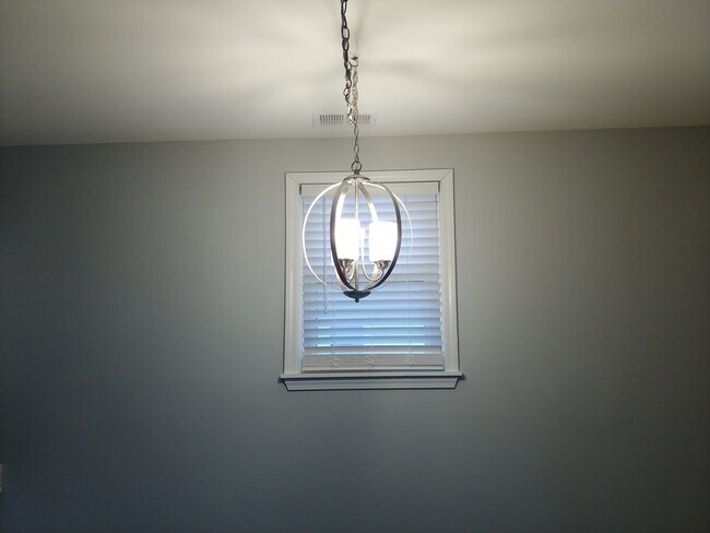 Building Photo - Amazing  Newly Renovated Three Bedroom Home off Zorn Avenue