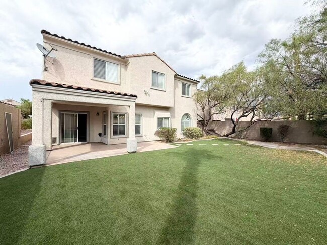 Building Photo - 11257 Playa Caribe Ave
