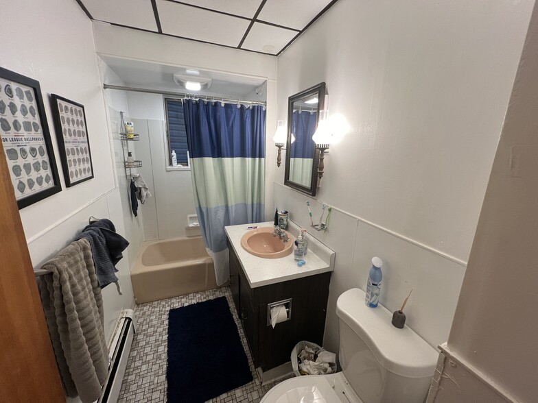 Building Photo - 29 Cameron Ave