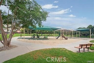 Building Photo - 27 Via Carisma