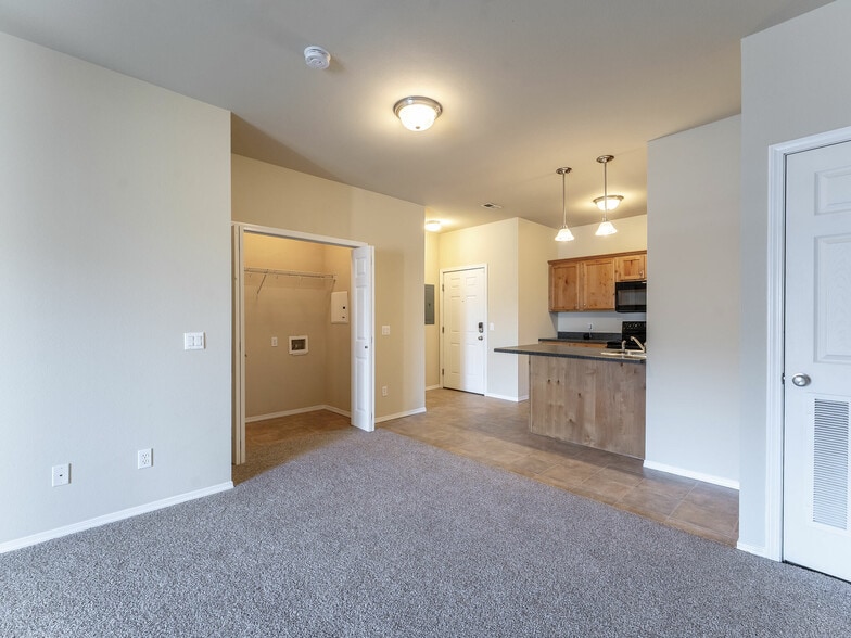 Building Photo - Coryell Courts Apartments