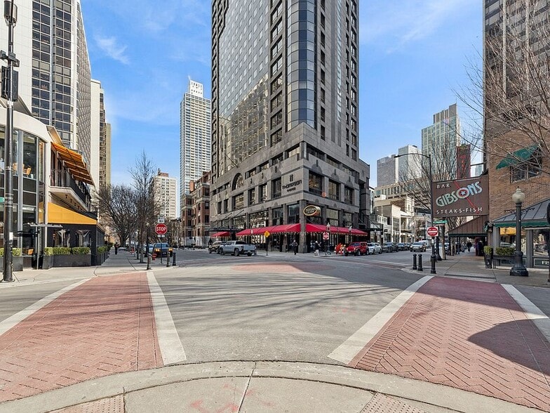 Building Photo - 1030 N State St