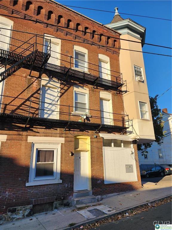 Building Photo - 1039 Mechanic St