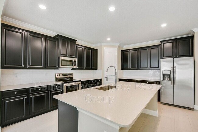 Building Photo - 10828 John Randolph Dr