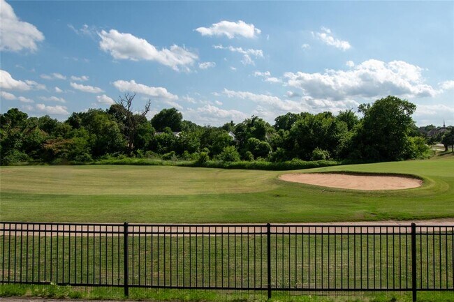 Building Photo - 12037 Ashford Dr