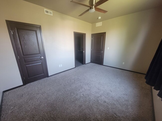Building Photo - Peaceful Living with Views, Space & a 6 Ca...