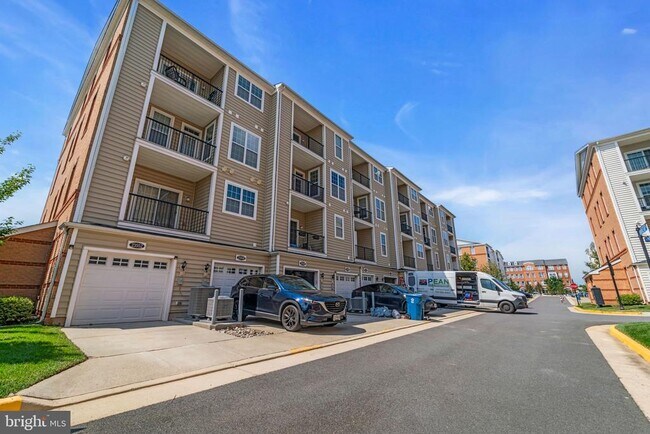 Building Photo - 23548 Belvoir Woods Terrace