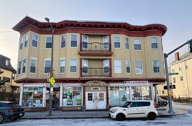 Building Photo - 363 Adams St