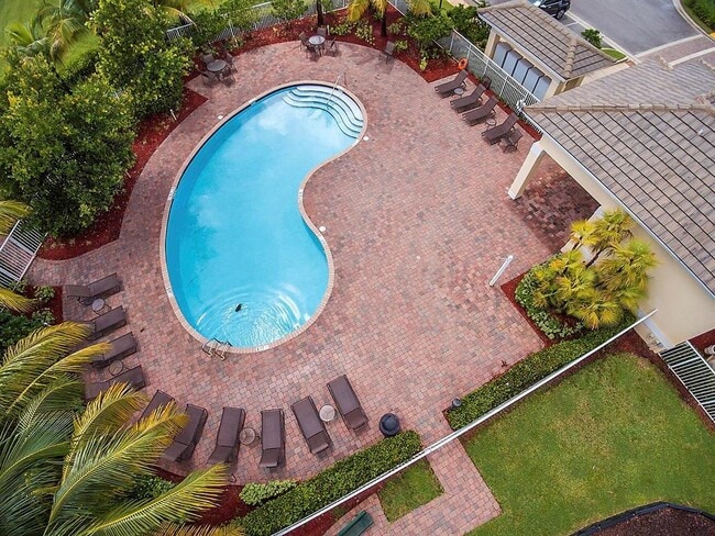 Building Photo - 7644 Foxcroft Ln