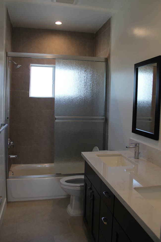 Double Sink Upstairs Bathroom - 5242 Tilden Ave