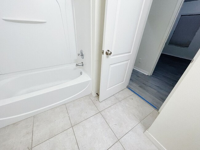 Building Photo - Great 3bed/2.5bath Rental Opportunity in T...