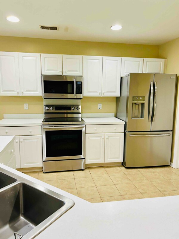 Building Photo - 305 Rice Bay Dr