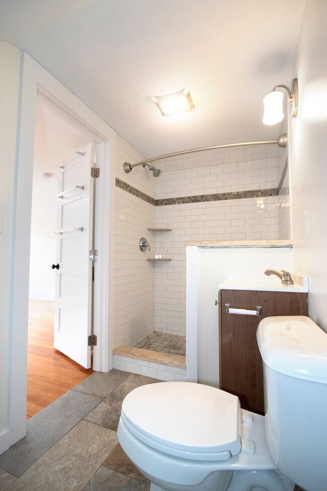 Building Photo - 85 Belknap St