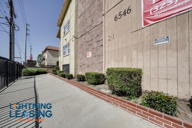 Building Photo - 6546-6542 Sepulveda Blvd