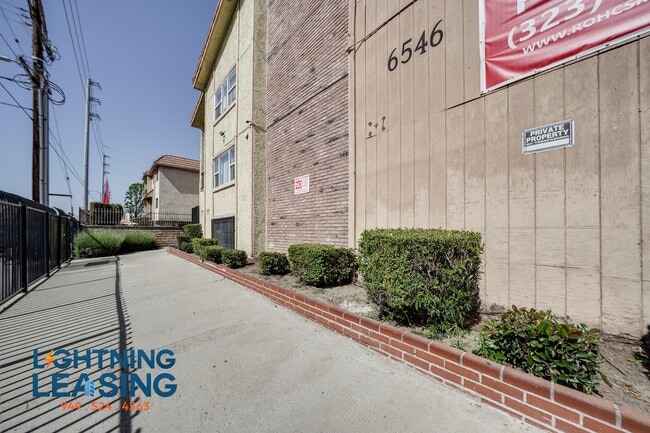 Building Photo - 6548 Sepulveda Blvd