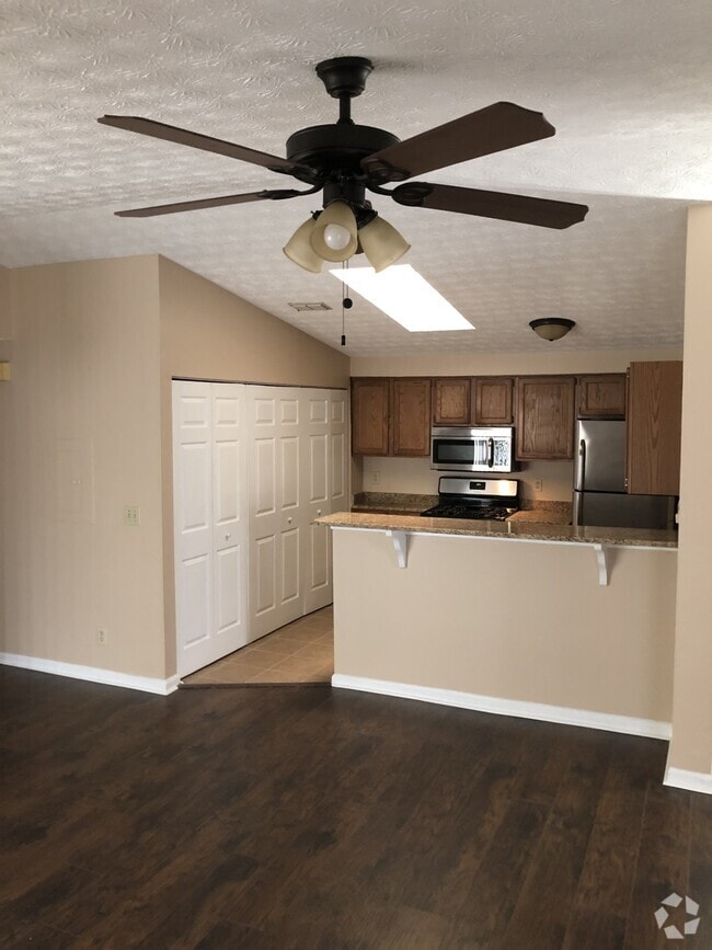 Building Photo - 4283 Parkview Ct
