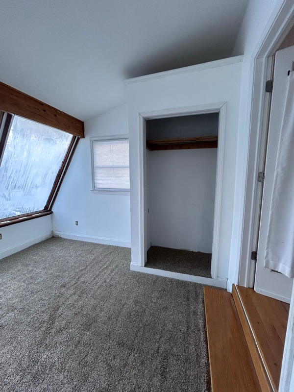 Building Photo - 3 Rondack Rd