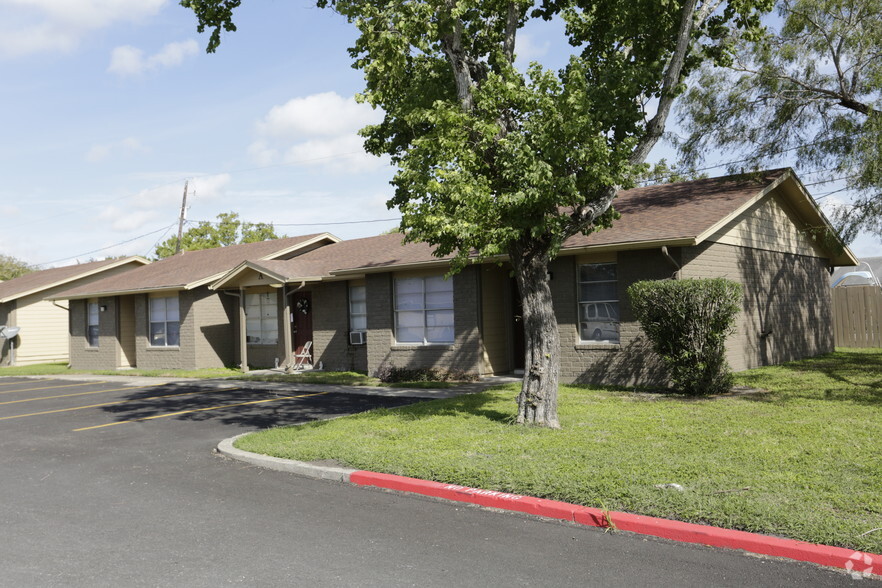 Carroll Lane Apartments