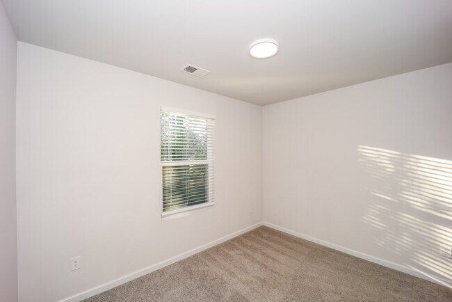 Building Photo - 199 Hamilton Pointe Dr