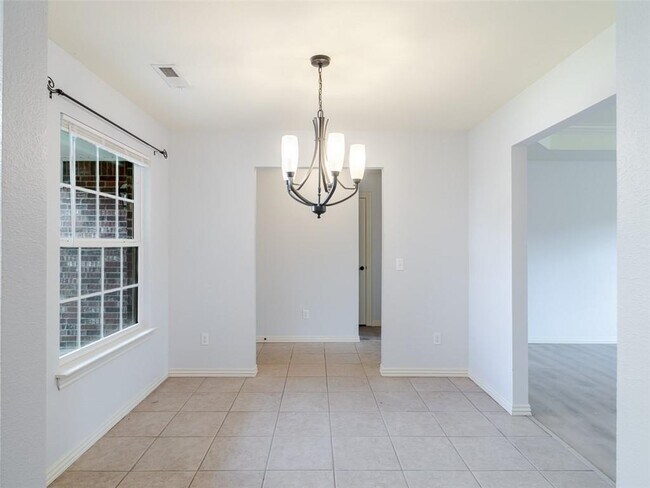 Building Photo - 3405 SW Picasso Blvd
