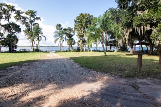 Building Photo - 713 Lake Marion Golf Resort