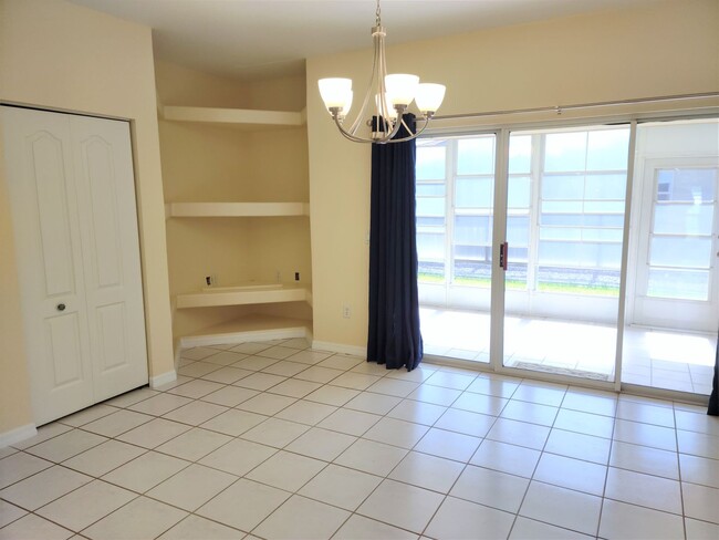 Building Photo - Gulf View Estates - Three Bedroom, 2 Bath ...