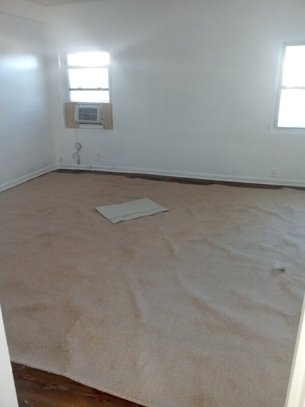 Building Photo - 602 26th St W