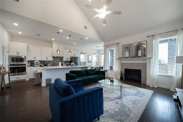 Building Photo - 8300 Pine Valley Dr