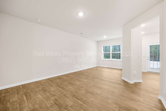 Building Photo - 9128 Lowfalls Ln