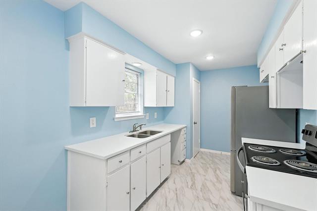 Building Photo - 1713 Japonica Ln