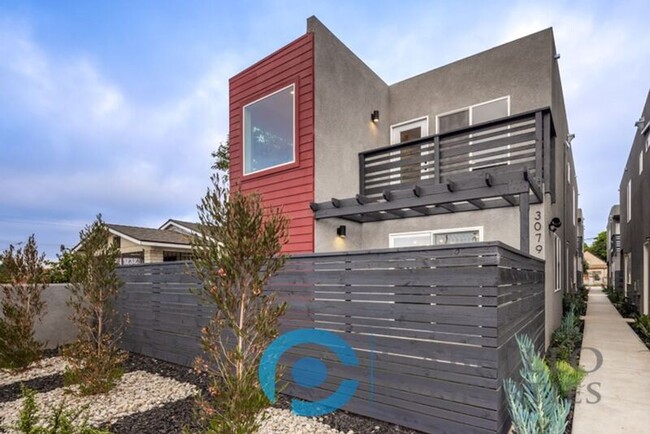 Building Photo - 3077 Martin Ave