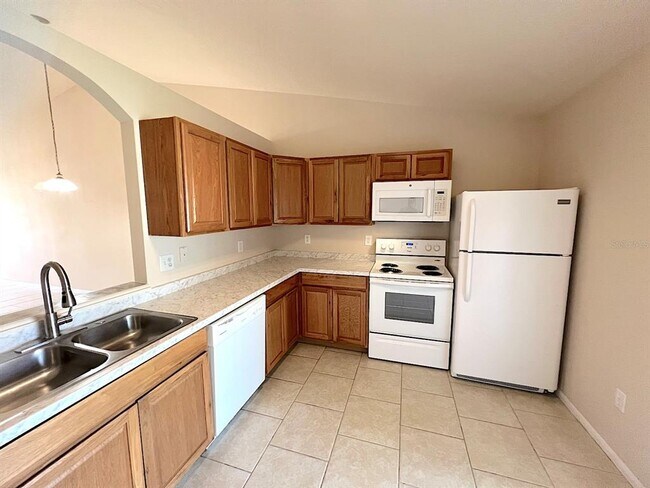 Building Photo - 14 Buttonwood Ln