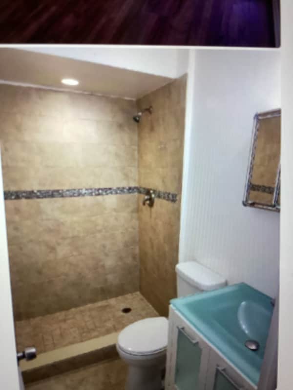 Building Photo - 8724 SW 103rd Ave