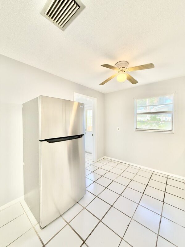 Building Photo - 972 San Christopher Dr