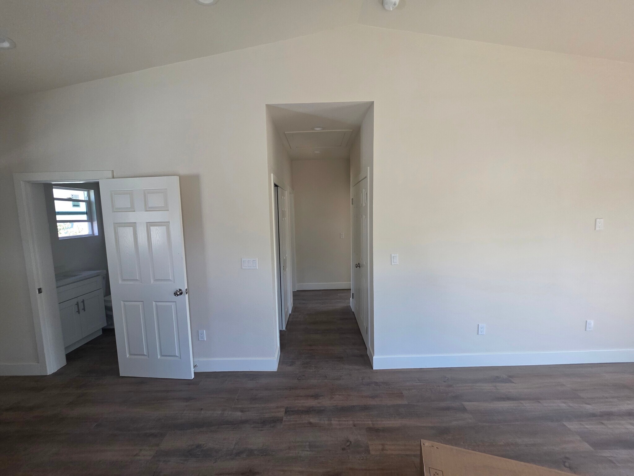 Building Photo - 1004 S Highland Ave
