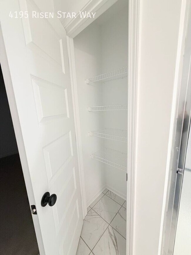 Building Photo - 4195 Risen Star Way