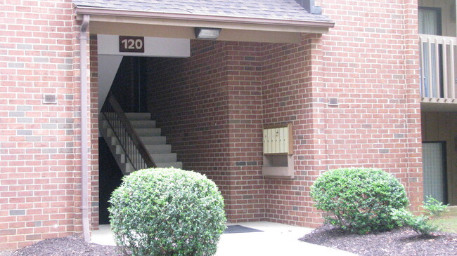 Primary Photo - 2 Bedroom Condo in Turtle Creek | Pool | T...