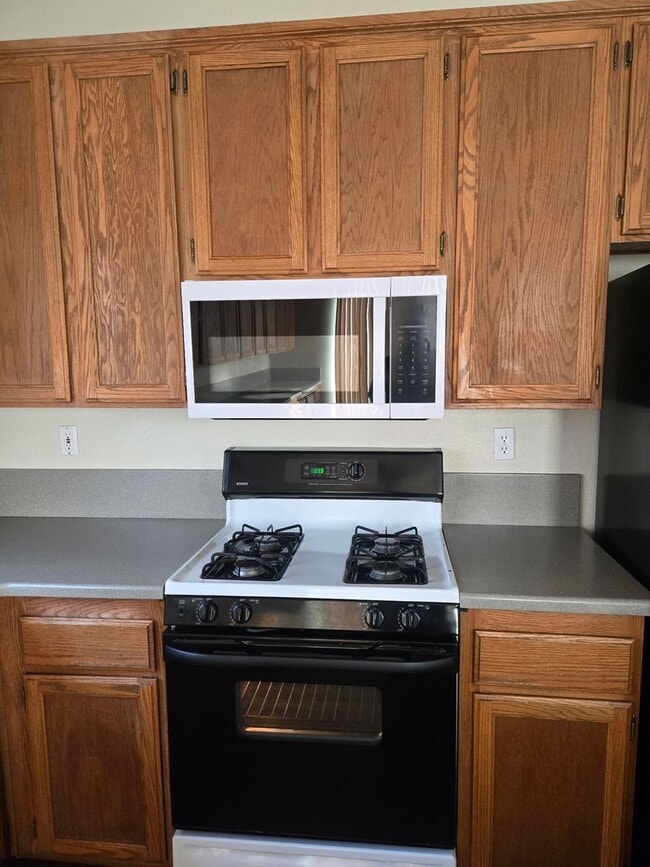 Building Photo - Ready to Move? Pet Friendly