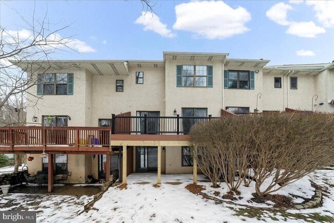 Building Photo - 11 Algonquin Ct