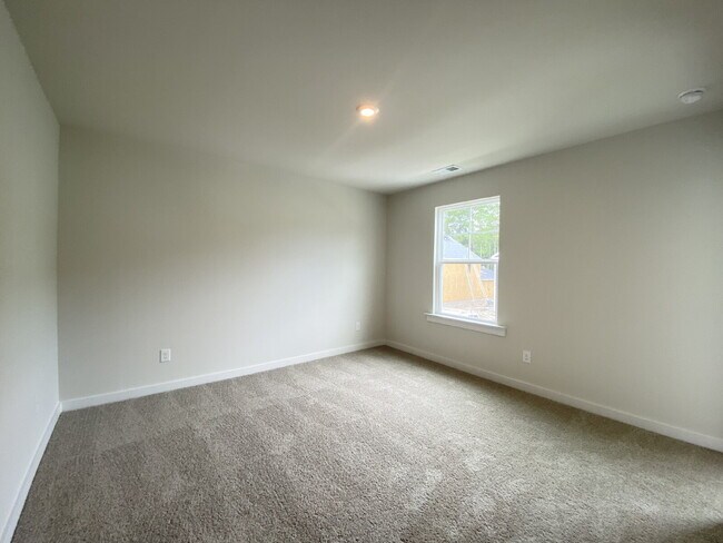 Building Photo - Brand New Single Family Home Just Minutes ...
