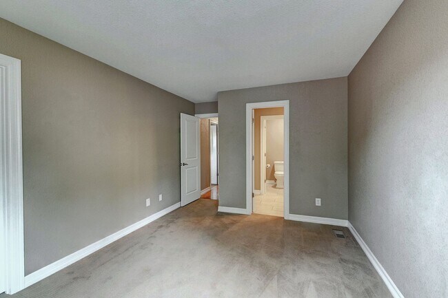Building Photo - 3369 S Tulare Ct
