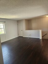 Building Photo - 9176 N Swan Cir