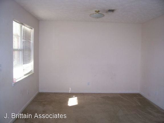 Building Photo - 975 Post Oak Rd