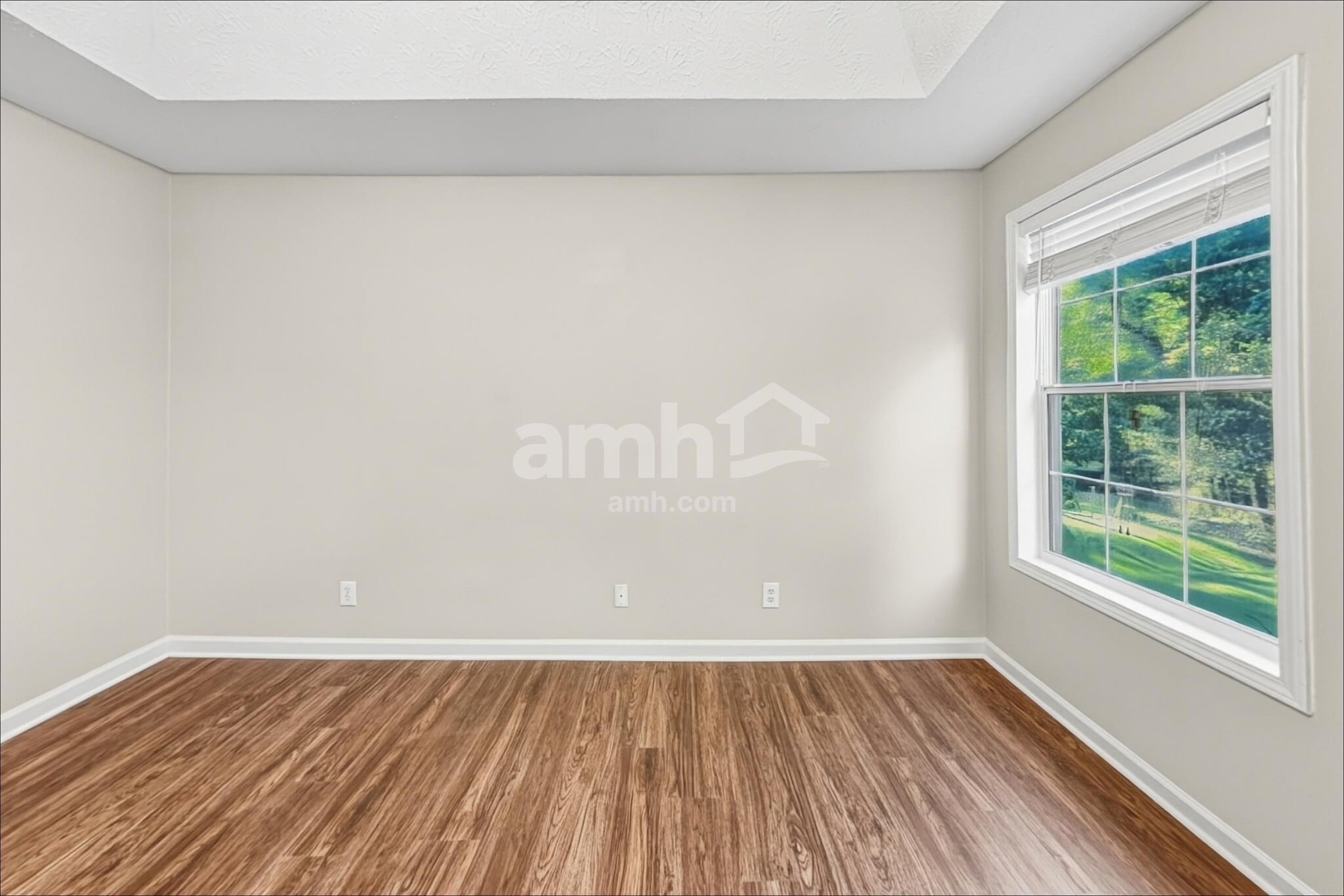 Building Photo - 624 Glendale Forest Dr