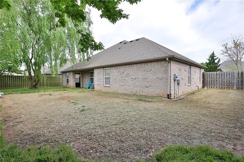 Building Photo - 1210 Medway Ln