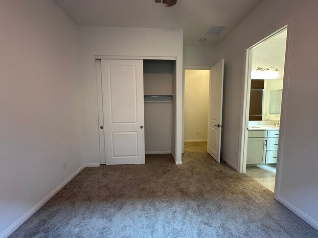 Building Photo - Summerlin Home for Rent